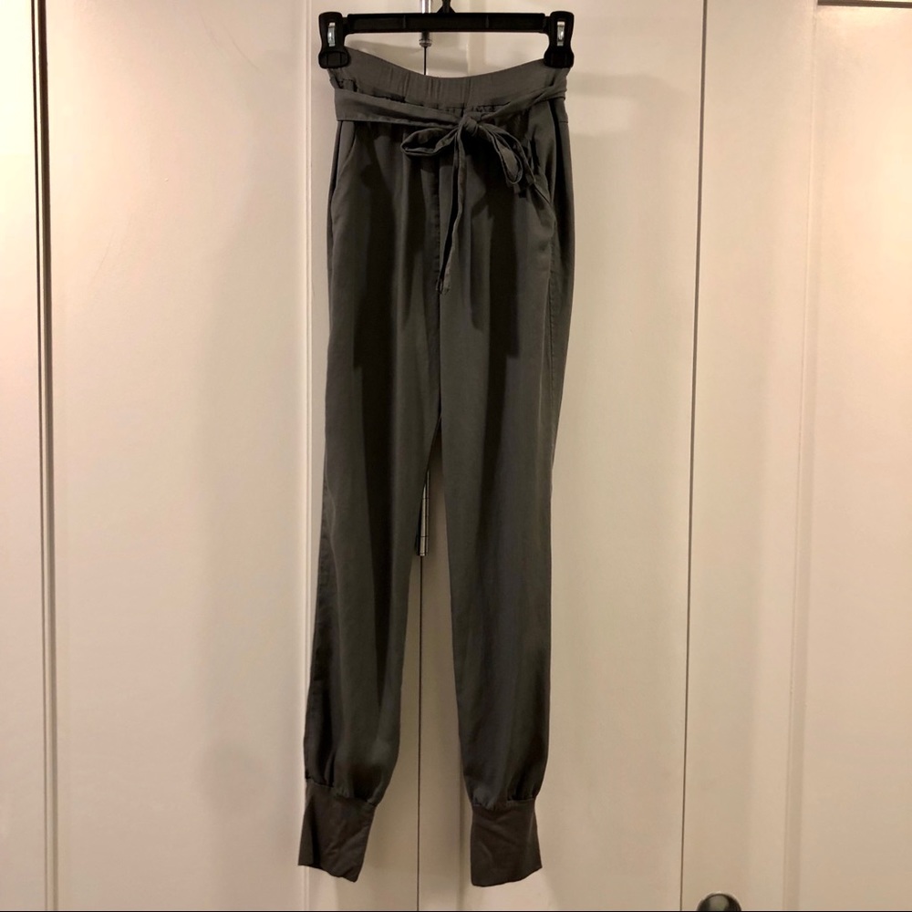 United Colors of Benneton. Harem pants